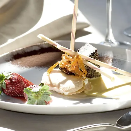 Sina Brufani Hotel 5*